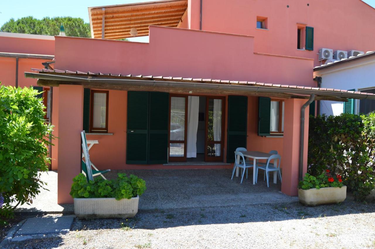 Pozzo Al Moro Village Marina di Campo Exterior foto